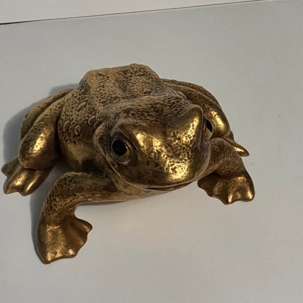 VINTAGE FREEMAN MCFARLIN / ANTHONY - GOLD FROG FIGURINE - CALIFORNIA POTTERY